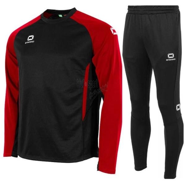 Męski dres treningowy Stanno Stadio – czarna bluza typu sweatshirt z czerwonymi rękawami raglanowymi oraz dopasowane czarne spodnie dresowe z logo Stanno.