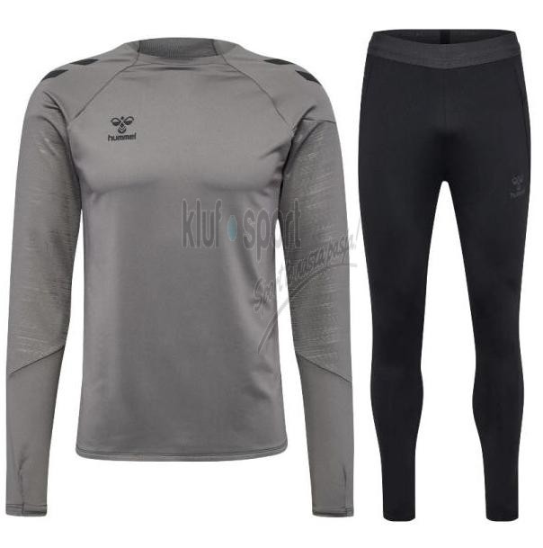 Męski dres treningowy Hummel Pro Training – popielata bluza dresowa typu sweatshirt bez zamka oraz czarne, techniczne spodnie treningowe z ekologicznego materiału.