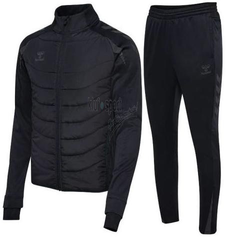 Męski dres treningowy Hummel BTC Winter Training – czarna rozpinana bluza z pikowanym przodem i wysoką stójką oraz dopasowane czarne spodnie sportowe.
